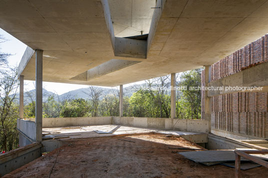 galeria claudia andujar - inhotim arquitetos associados