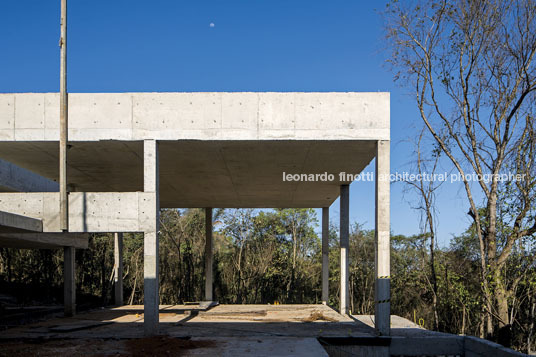 galeria claudia andujar - inhotim arquitetos associados