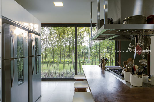 casa rsc - fazenda boa vista jacobsen arquitetura