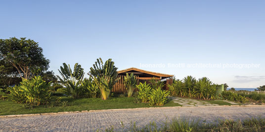 casa jca bernardes arquitetura