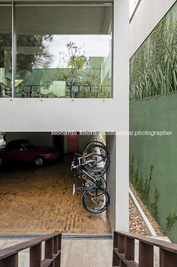 house on atlantica avenue estudio campana