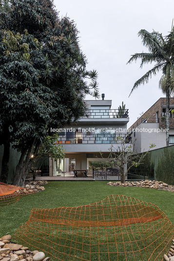 house on atlantica avenue estudio campana