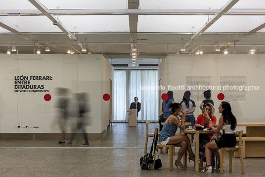 león ferrari: entre ditaduras - masp metro arquitetos