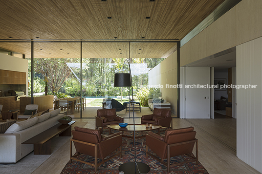 casa bp bernardes arquitetura