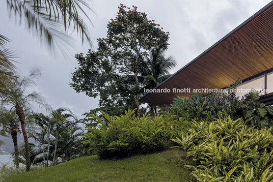 casa ab jacobsen arquitetura