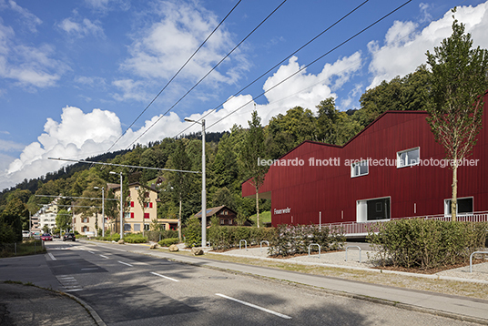 feuerwehr und werkhofgebäude eichenspes masswerk architekten