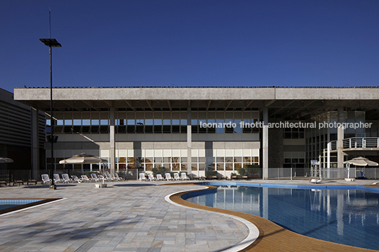 sesc araraquara abrahão sanovicz