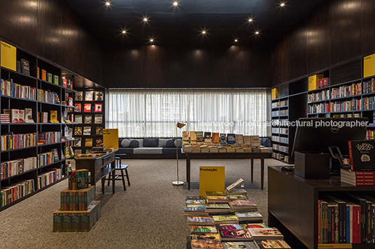 livraria da vila - aurora shopping isay weinfeld