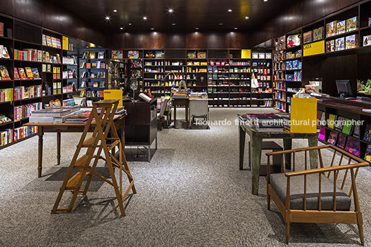 livraria da vila - aurora shopping isay weinfeld