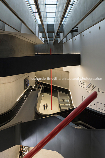 maxxi museum zaha hadid