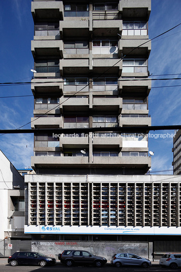 valparaíso/viña del mar snapshots several architects