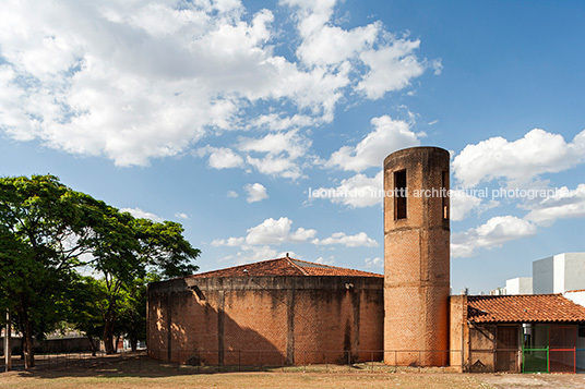 igreja espirito santo do cerrado lina bo bardi