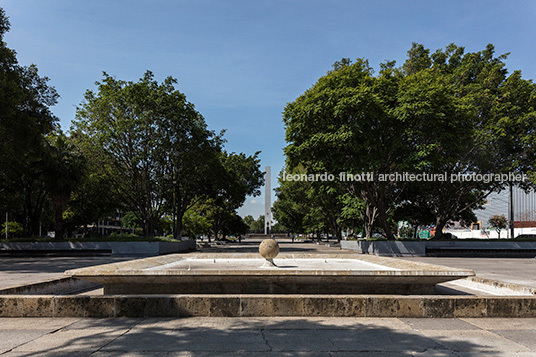 plaza juarez julio de la peña