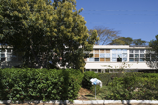 h-10 category officials residences at ita oscar niemeyer