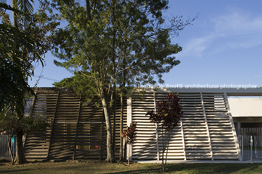 h-10 category officials residences at ita oscar niemeyer