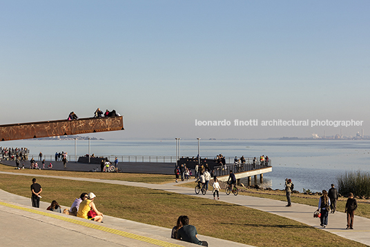 parque urbano da orla de guaíba jaime lerner