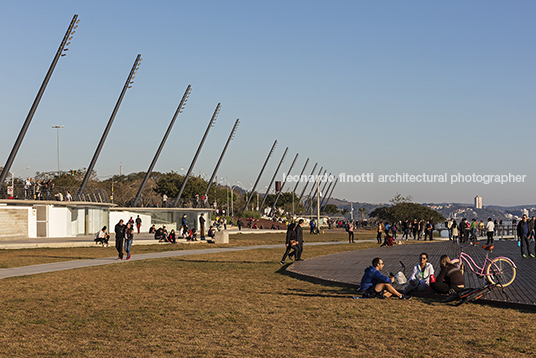 parque urbano da orla de guaíba jaime lerner