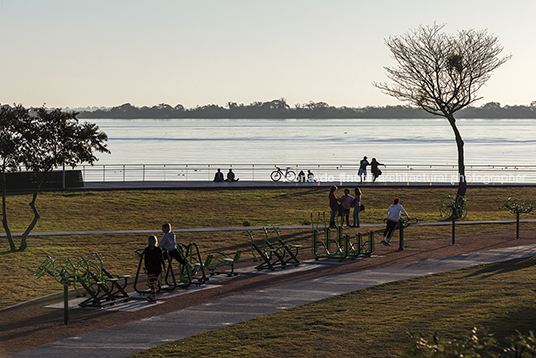 parque urbano da orla de guaíba jaime lerner