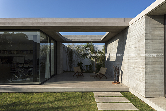 casa parejas peinado sommet srl