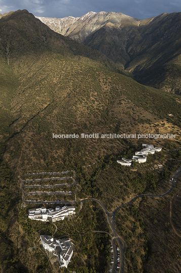 universidad adolfo ibañez - edificio c-campus peñalolen josé cruz ovalle