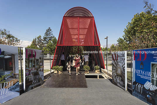 red pavilion sarovic plaut arquitectos