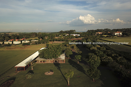 centro equestre - fazenda boa vista isay weinfeld