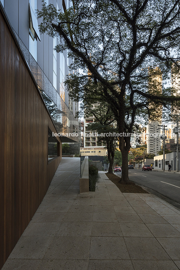 lacerda isay weinfeld