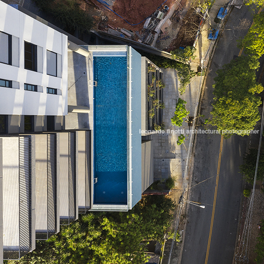 spot 393 amz arquitetos