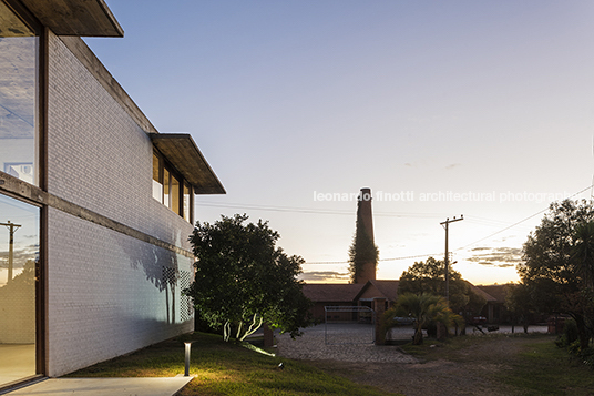 museu do tijolo brasil arquitetura