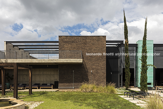 casa castro felipe caboclo arquitetura