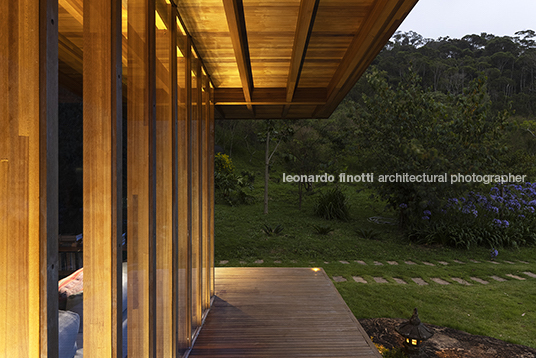 refugio bangalô jacobsen arquitetura