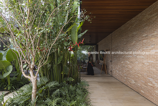 casa malu aguirre arquitetura