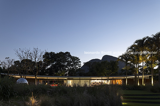 casa asa bernardes arquitetura