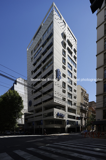 embajada uruguay mario payssé reyes