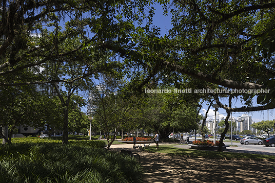 praça celso ramos ja8 arquitetura e paisagem