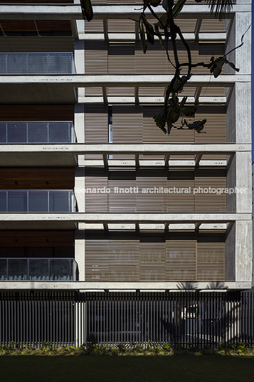 edifício jurerê on ark7 arquitetos