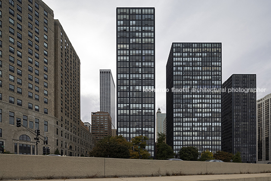 860-880 lake shore apartments mies van der rohe