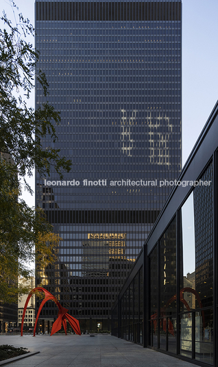 chicago federal center mies van der rohe