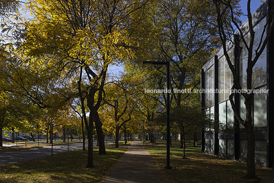 iit s.r. crown hall mies van der rohe