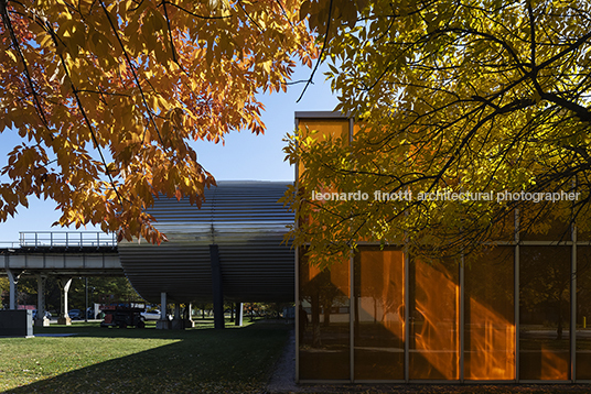 iit mccormick tribune campus center oma