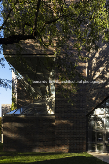 uic architecture and art building walter a. netsch