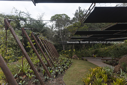 galeria yayoi kusama - inhotim mach arquitetos