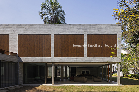 casa no morumbi luiz paulo andrade arquitetos