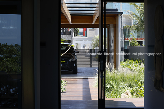 casa mar jobim carlevaro arquitetos