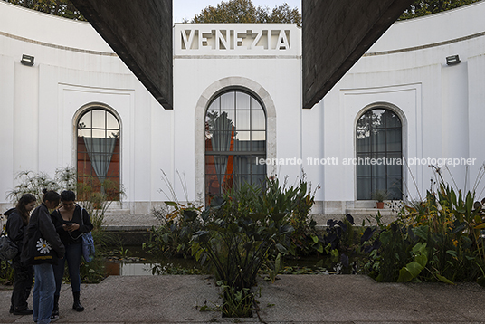 pavilhão brasileiro na bienal de veneza 