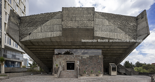 teatro politécnico - epn oswaldo de la torre