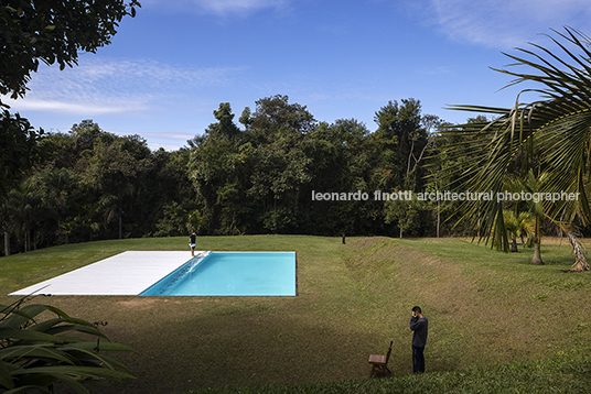 jorge macchi: piscina - inhotim jorge macchi