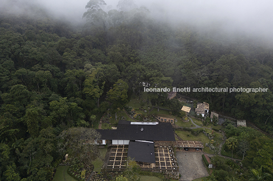 casa lota macedo soares sergio bernardes