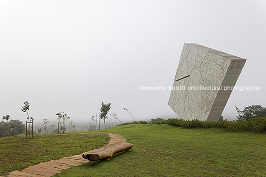 memorial vítimas brumadinho gustavo penna